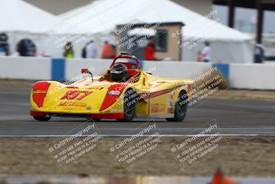 media/Nov-16-2025-CalClub SCCA (Sun) [[2975c16dfc]]/Group 3/Turn 1/